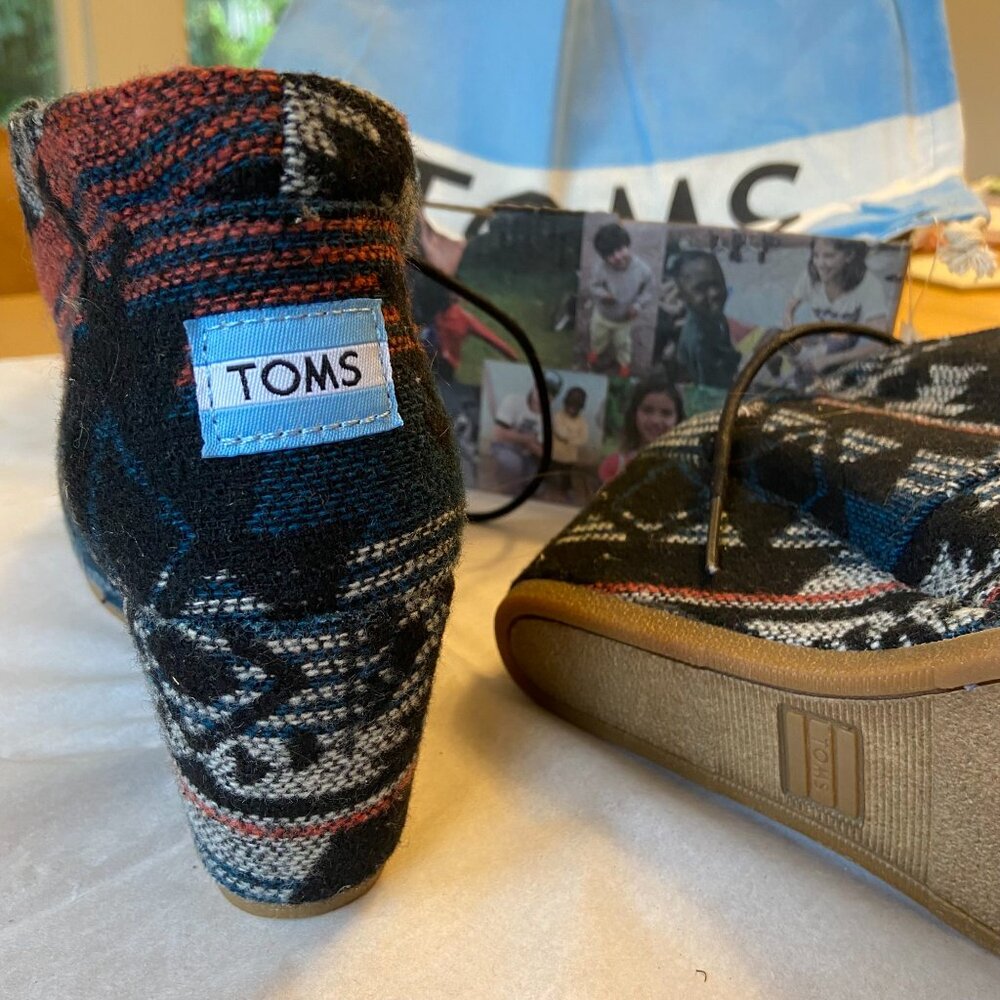 TOMS Desert Wedge Black Jacquard Fabric Booties Ankle Boots Women's 6.5 - NWOT - Picture 6 of 7